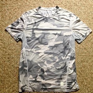 Nike ProCombat Hypercool Camo Tee